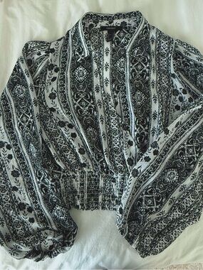 Forever 21 Black and White Printed Smocked Waist Button-Down